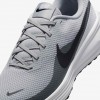 Nike Revolution 8