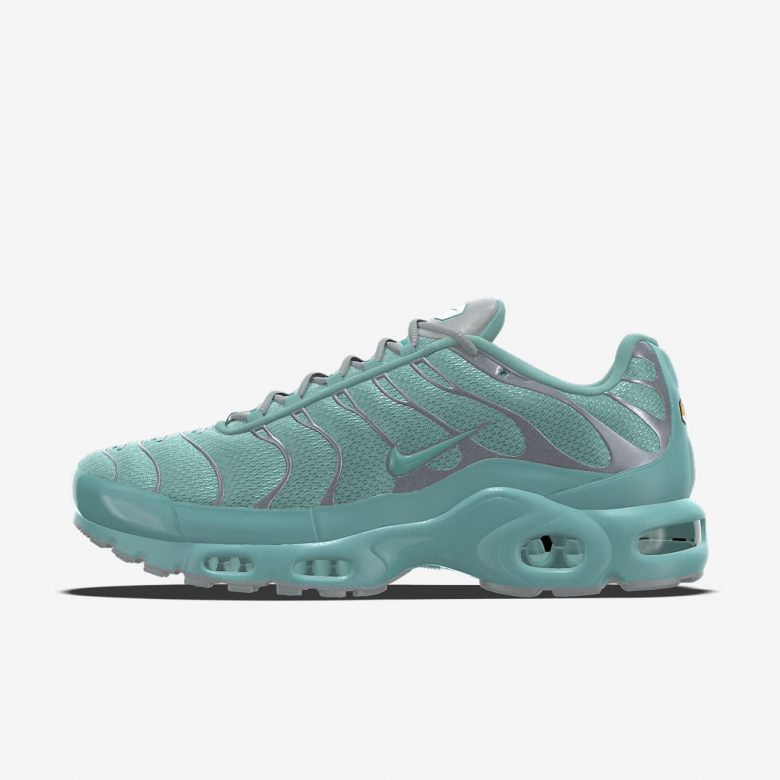 Nike Air Max Plus By Nike Air Max Plus By