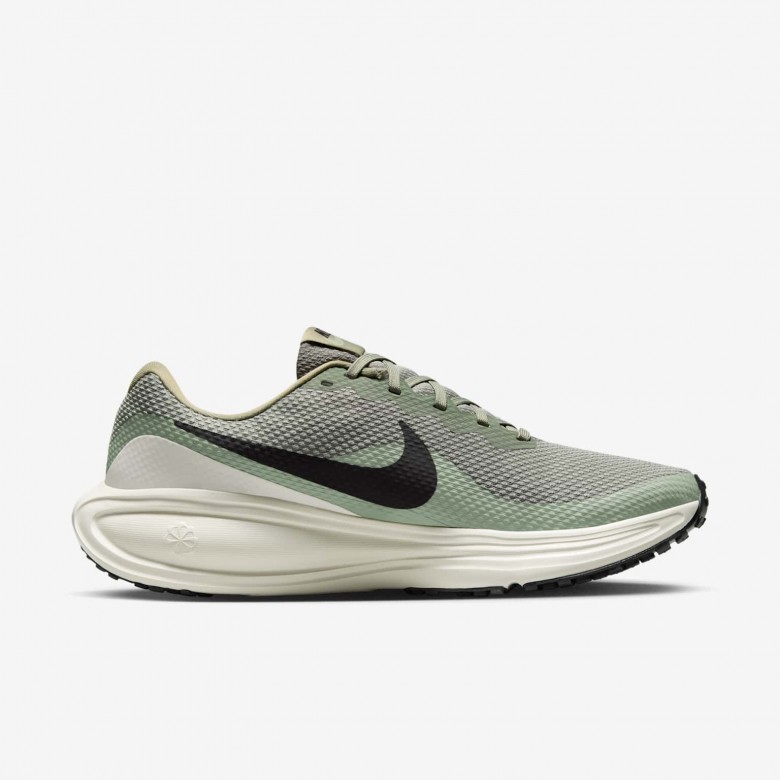 Nike Revolution 8 Nike Revolution 8