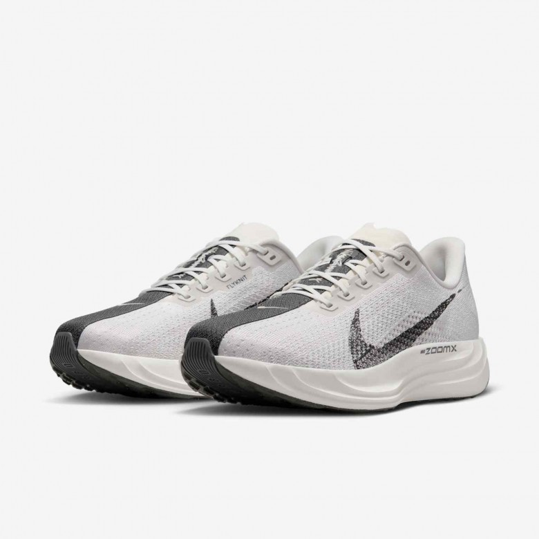 Nike Pegasus Plus Nike Pegasus Plus