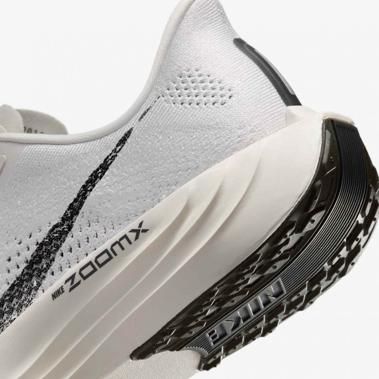 Nike Pegasus Plus Nike Pegasus Plus