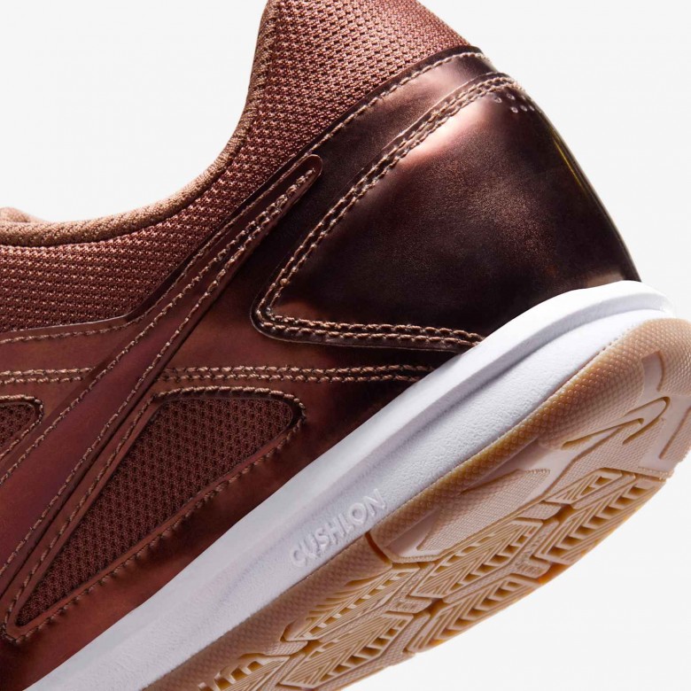 Nike Gato LV8 Nike Gato LV8