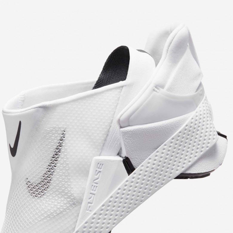 Nike Go FlyEase Nike Go FlyEase