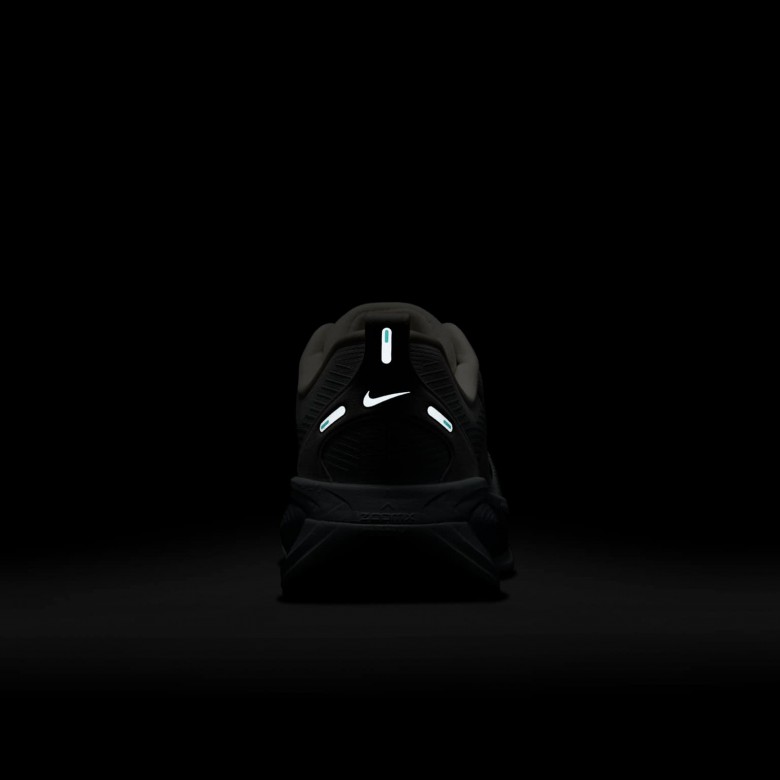 Nike Vomero 18 Nike Vomero 18