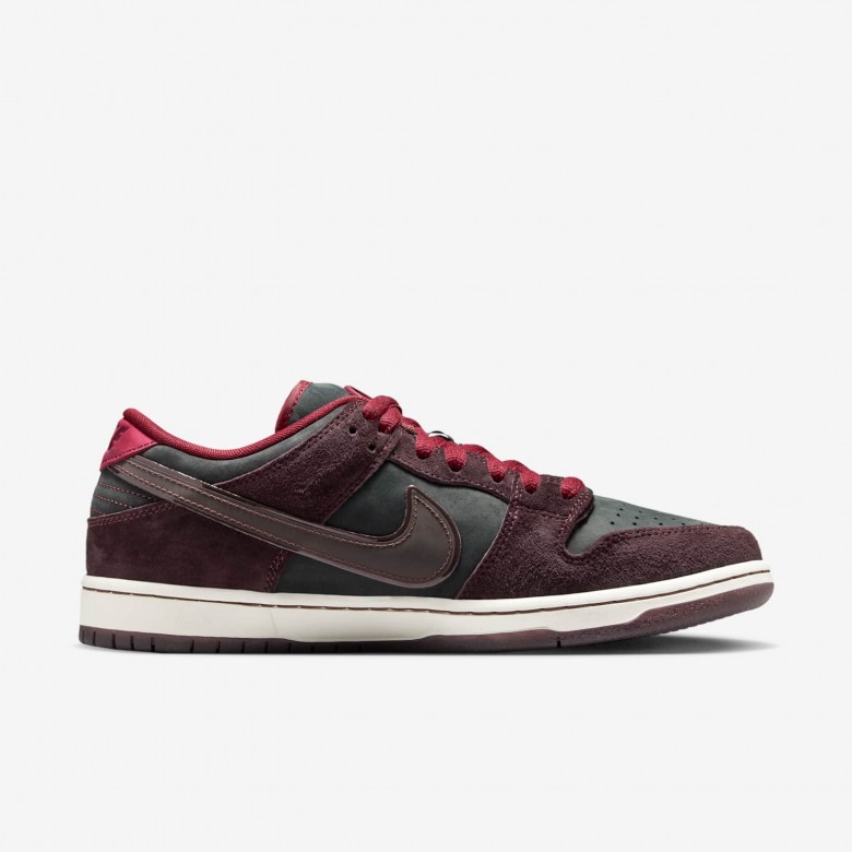 Nike SB Dunk Low Pro Nike SB Dunk Low Pro