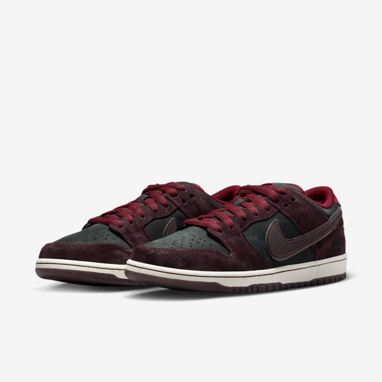 Nike SB Dunk Low Pro Nike SB Dunk Low Pro