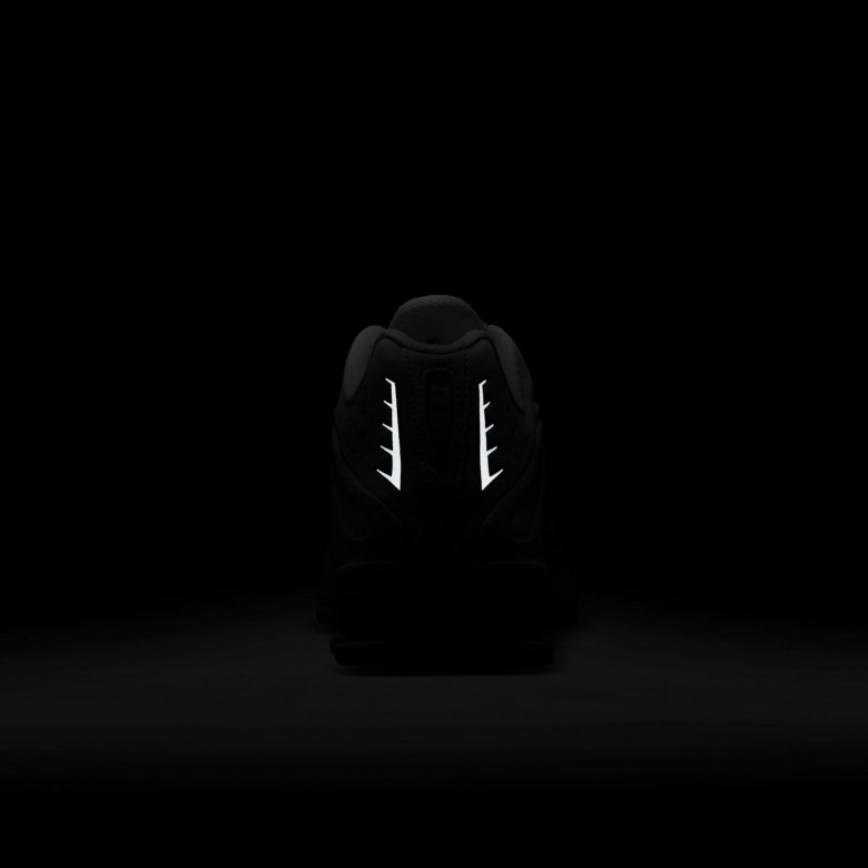 Nike Shox R4 Nike Shox R4