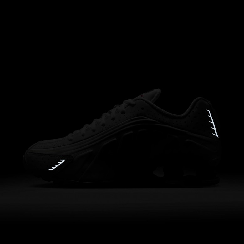 Nike Shox R4 Nike Shox R4