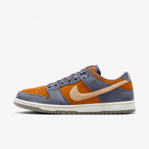 Nike SB Dunk Low Pro